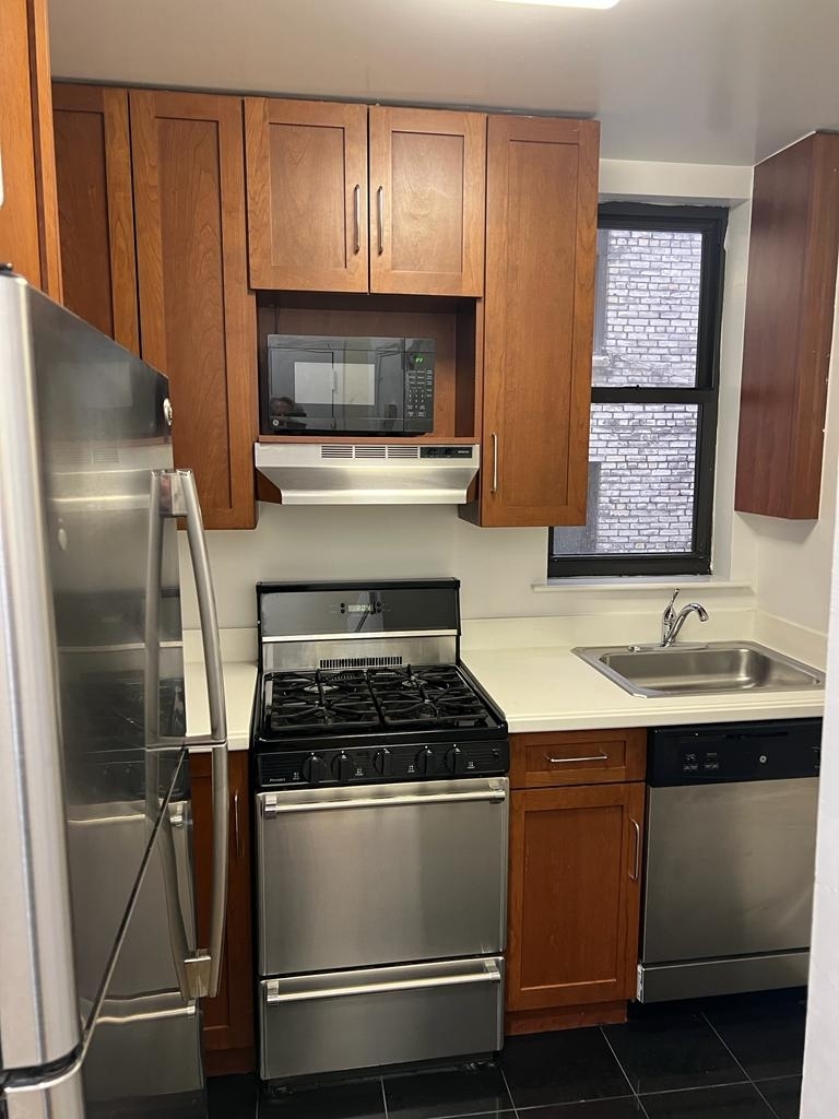 East 63rd Street - Photo 0