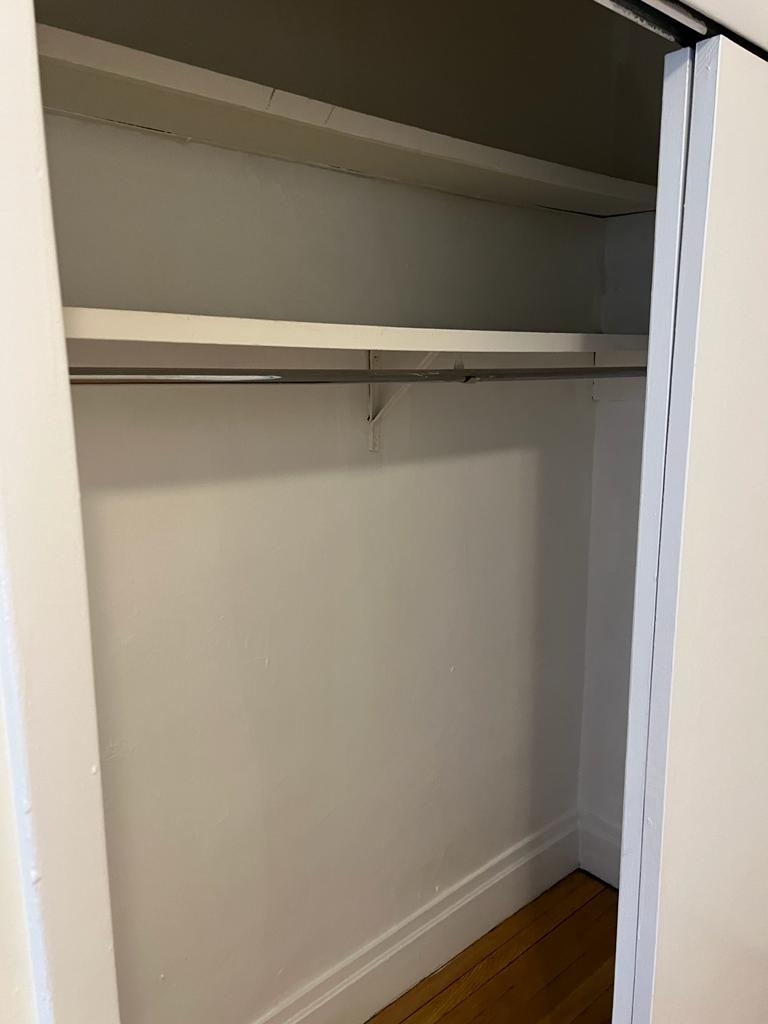 East 63rd Street - Photo 7
