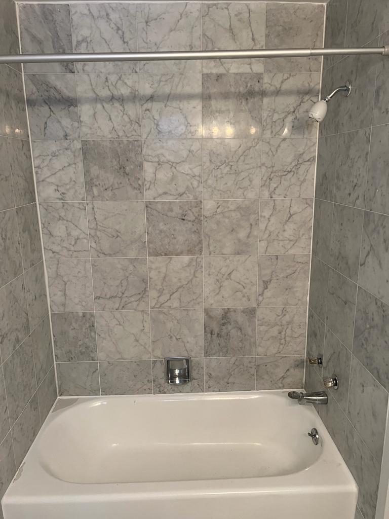 East 63rd Street - Photo 5