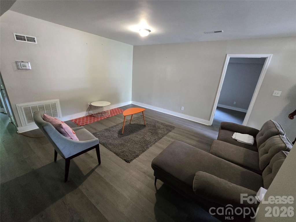 2727 Englehardt Street - Photo 2