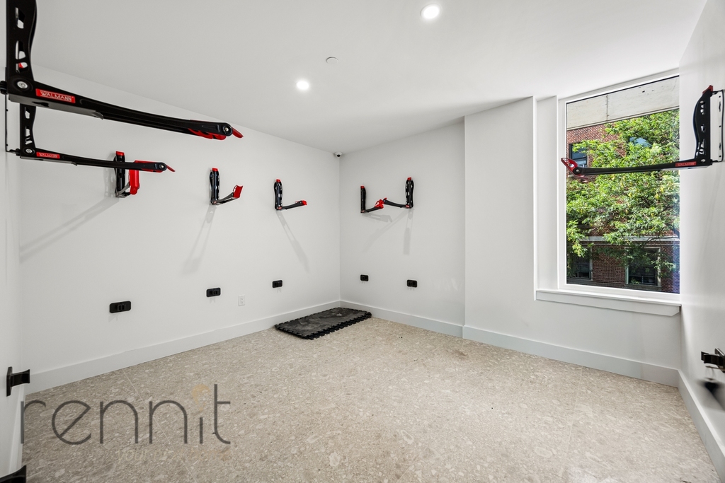 2404 Cortelyou Road - Photo 13