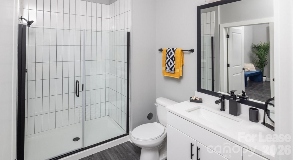 1015 N Alexander Street - Photo 32