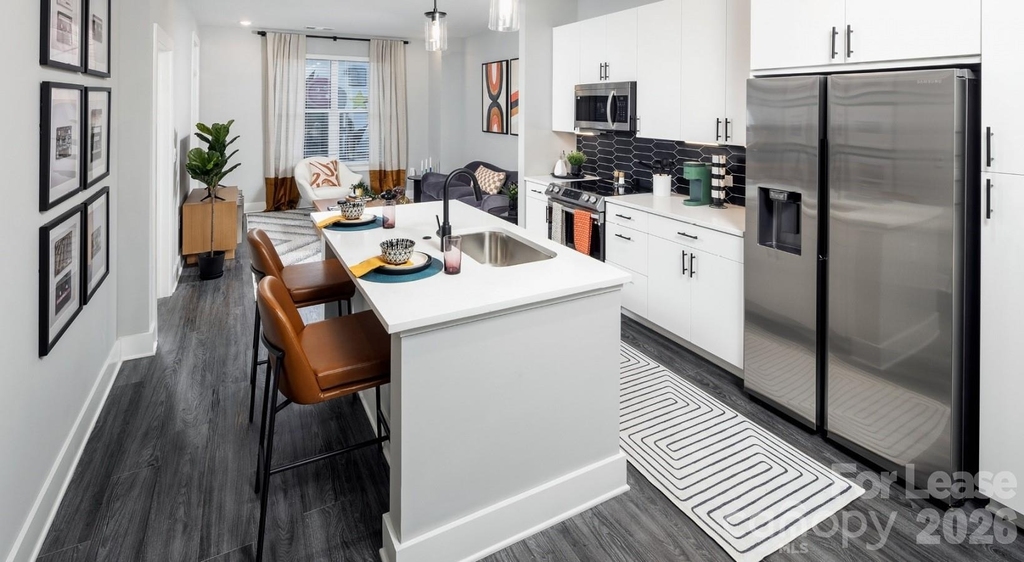 1015 N Alexander Street - Photo 28