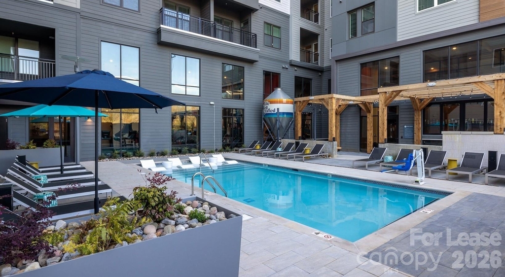 1015 N Alexander Street - Photo 1