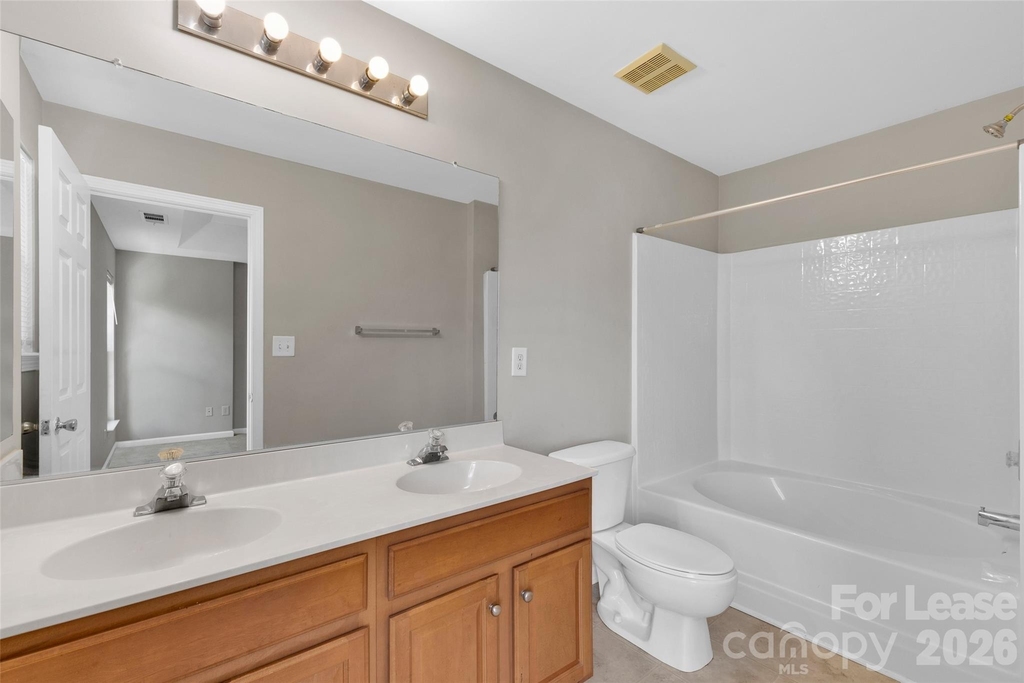 940 Tiger Lane - Photo 16