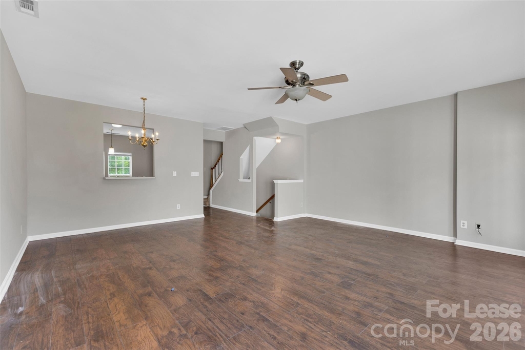 940 Tiger Lane - Photo 7