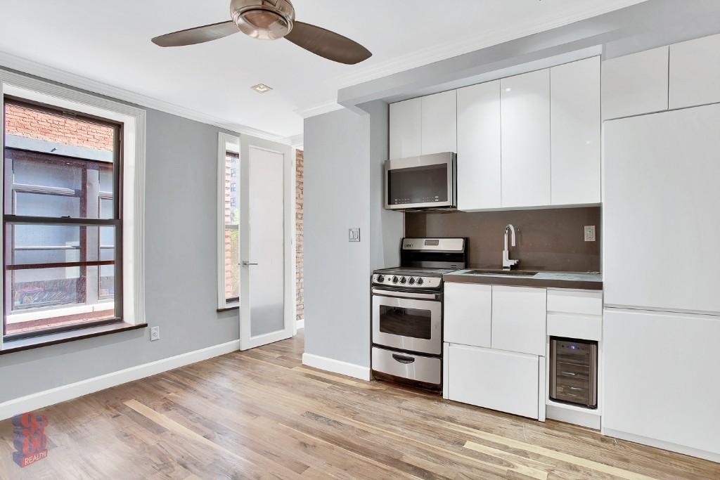 2100 2nd Avenue - Photo 2