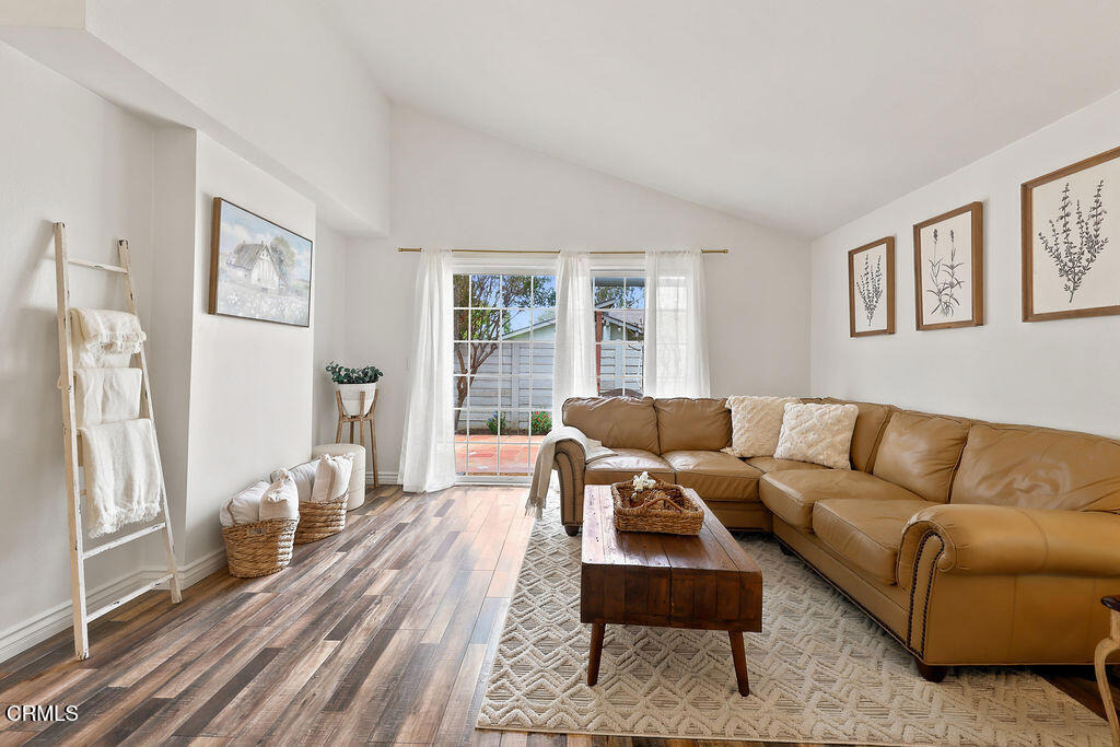 664 Holly Avenue - Photo 5