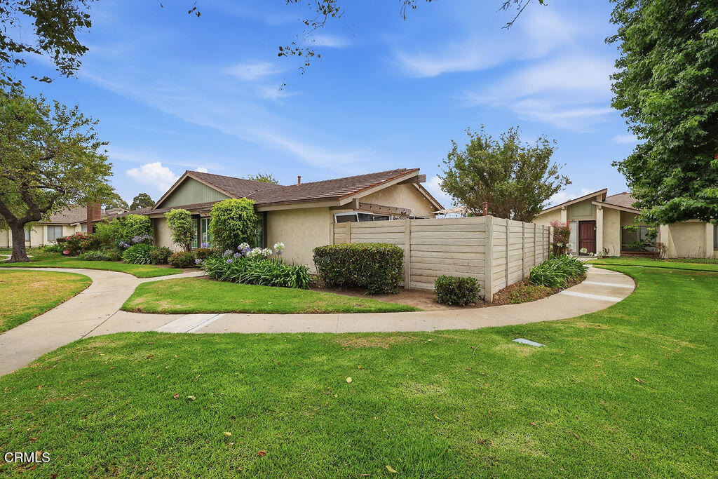 664 Holly Avenue - Photo 1