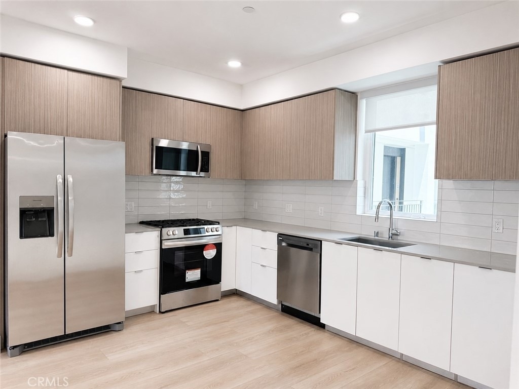 12078 Guerin Street - Photo 2