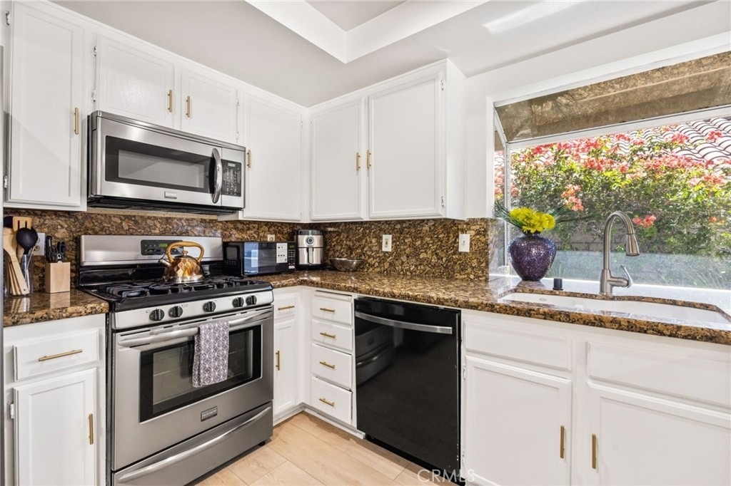 1489 E Francis Drive - Photo 11