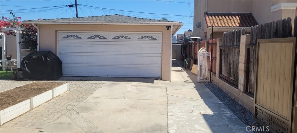 4436 W 165th - Photo 1