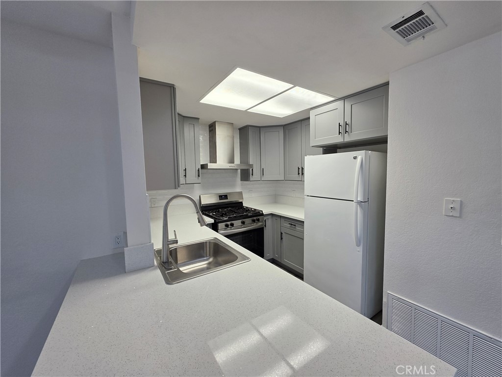 44036 25th W - Photo 1