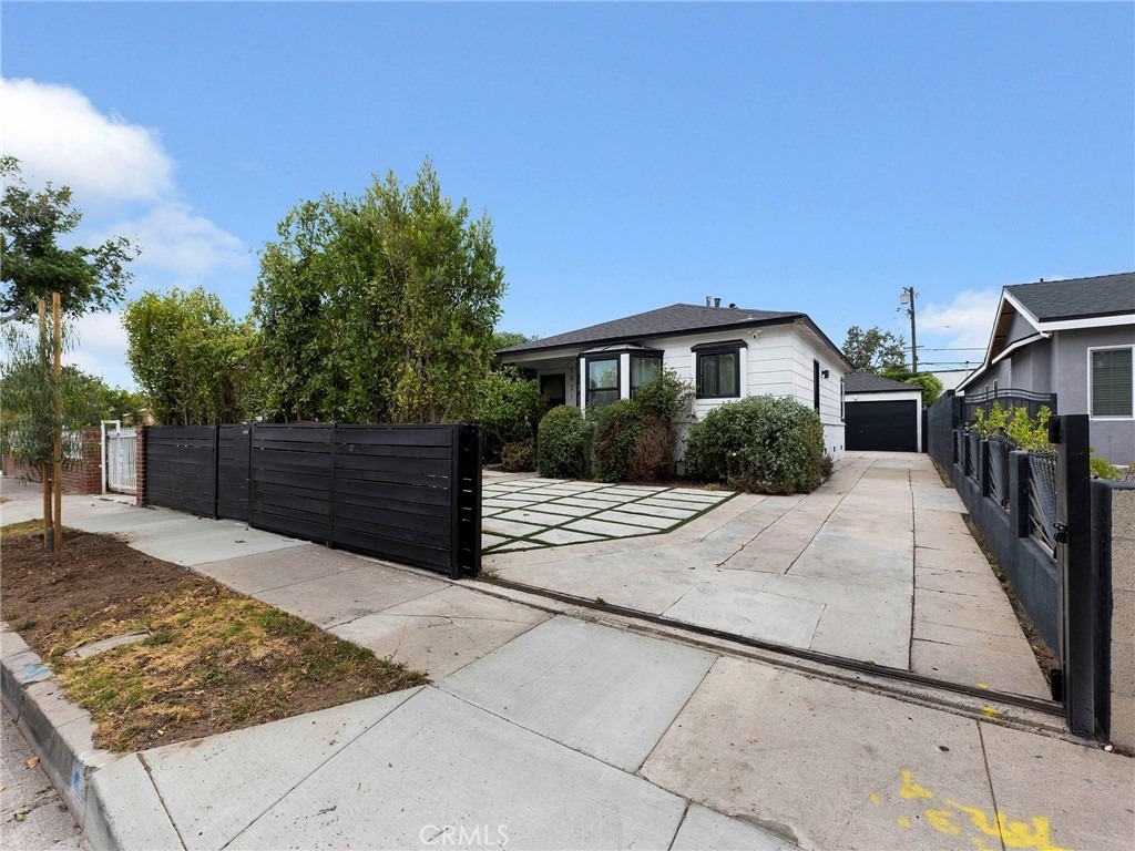 1021 E 65th Street - Photo 0