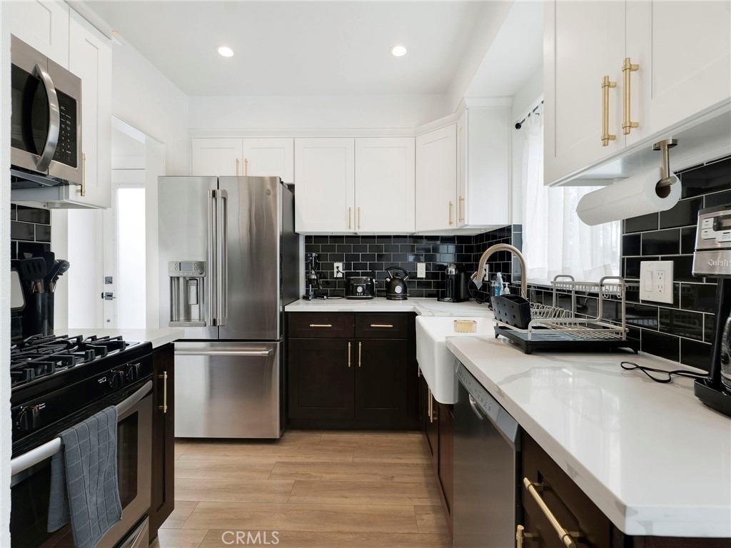 1021 E 65th Street - Photo 13