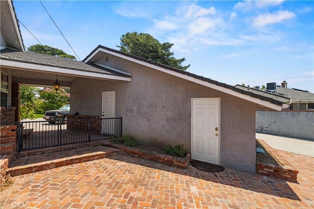 9141 Wheatland Ave - Photo 22