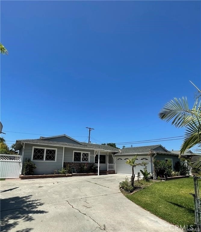 14261 Cedarwood - Photo 0