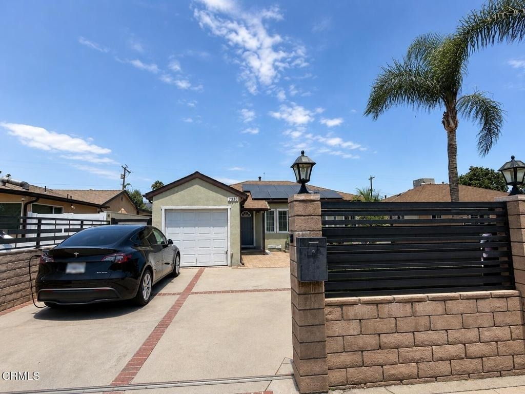 7330 Satsuma Avenue - Photo 2