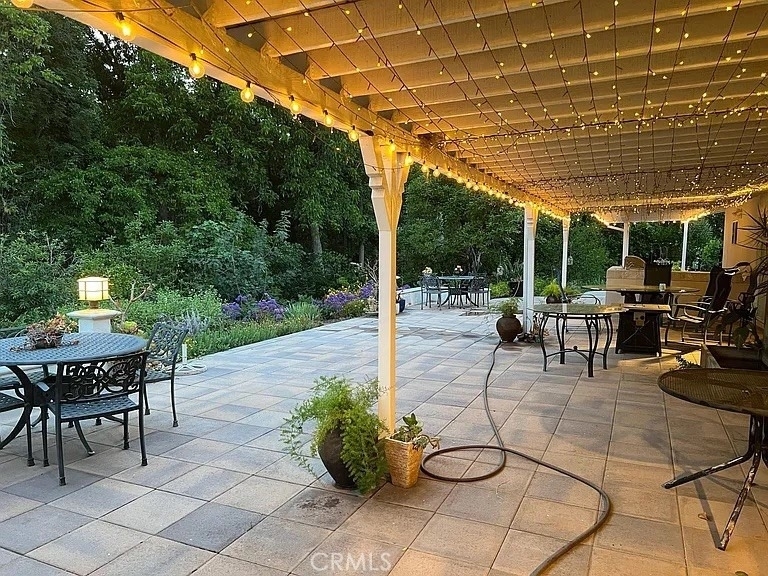 352 West Road - Photo 13