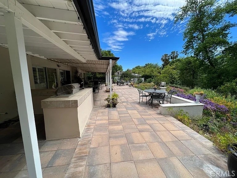 352 West Road - Photo 14