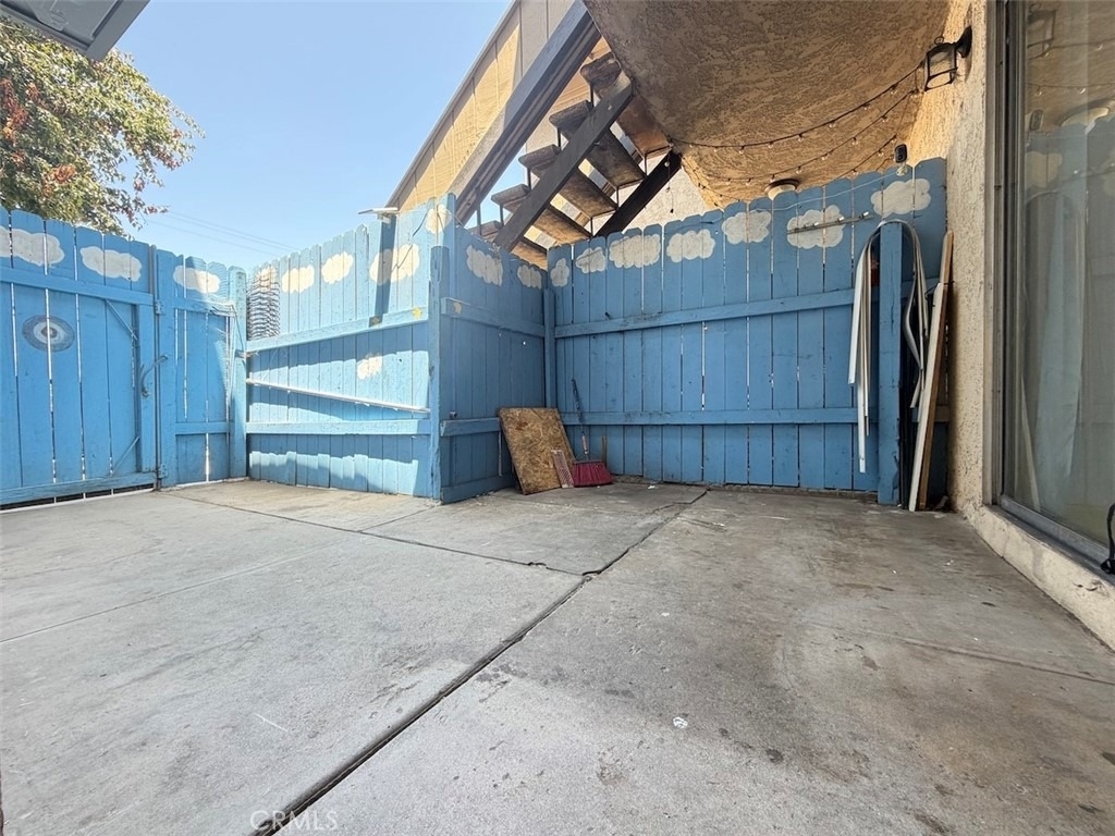 1056 E Phillips - Photo 11
