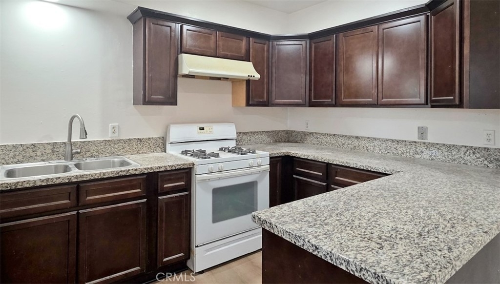 3166 Pearl Drive - Photo 3