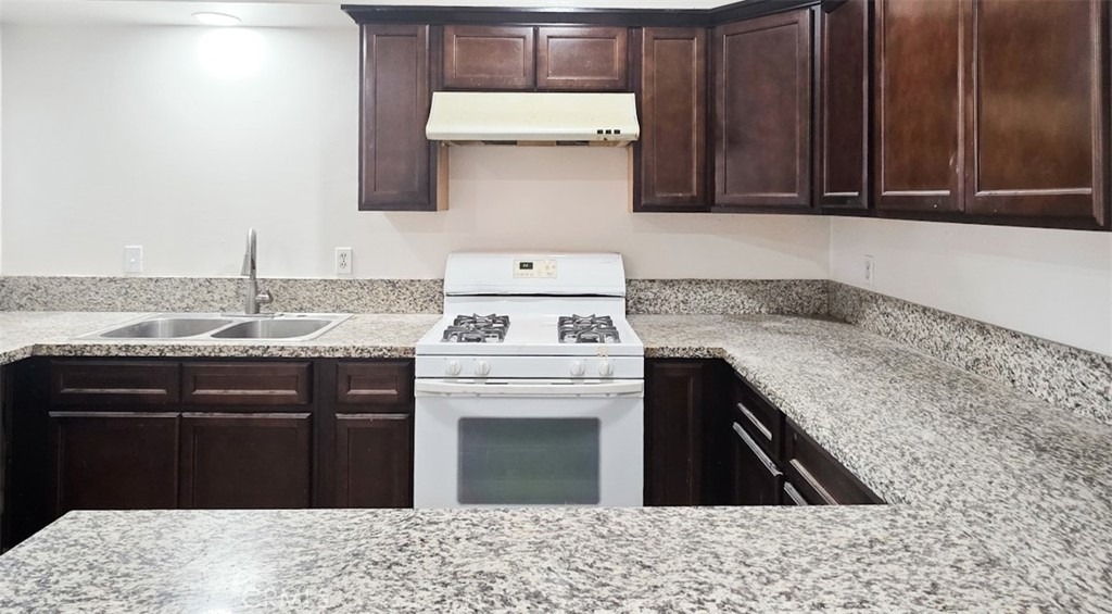 3166 Pearl Drive - Photo 4