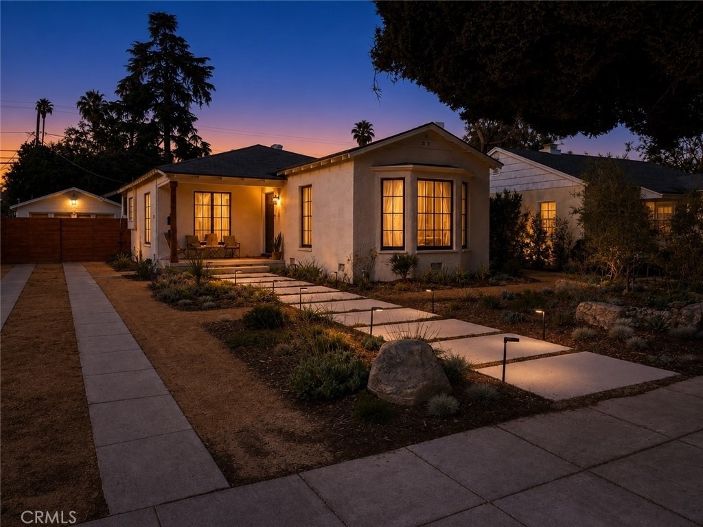 4586 Sunnyside Drive - Photo 40