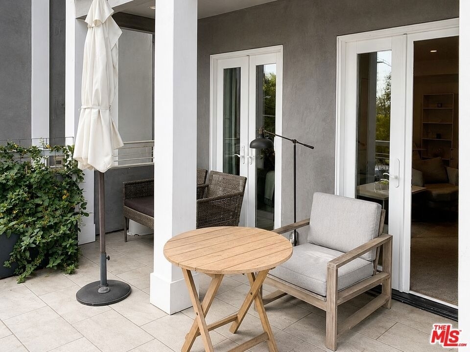 1105 Alta Loma Road - Photo 5