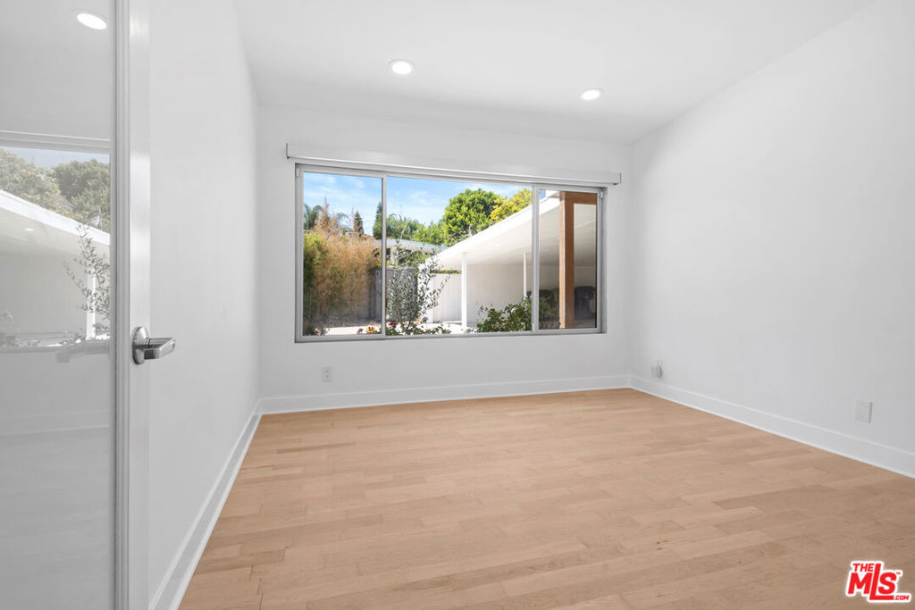 11770 Chenault Street - Photo 18