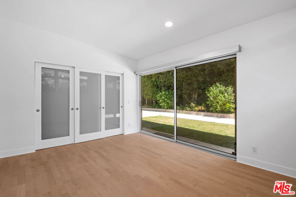 11770 Chenault Street - Photo 17