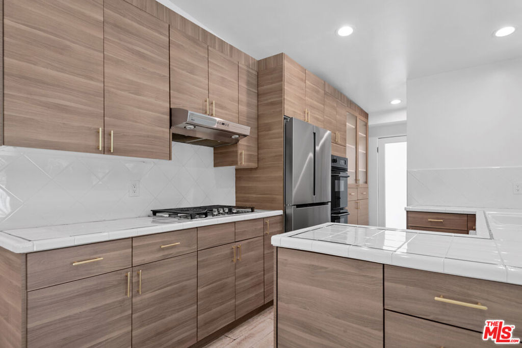 11770 Chenault Street - Photo 8