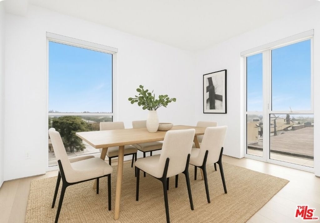 1136 N La Cienega Boulevard - Photo 4