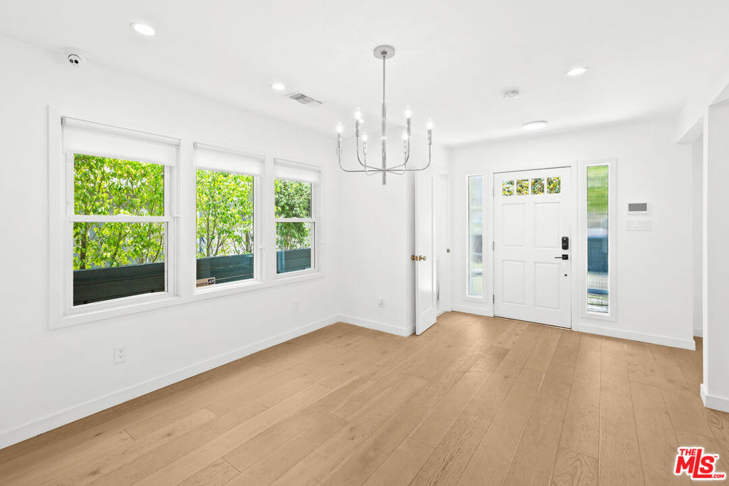 9007 David Avenue - Photo 7