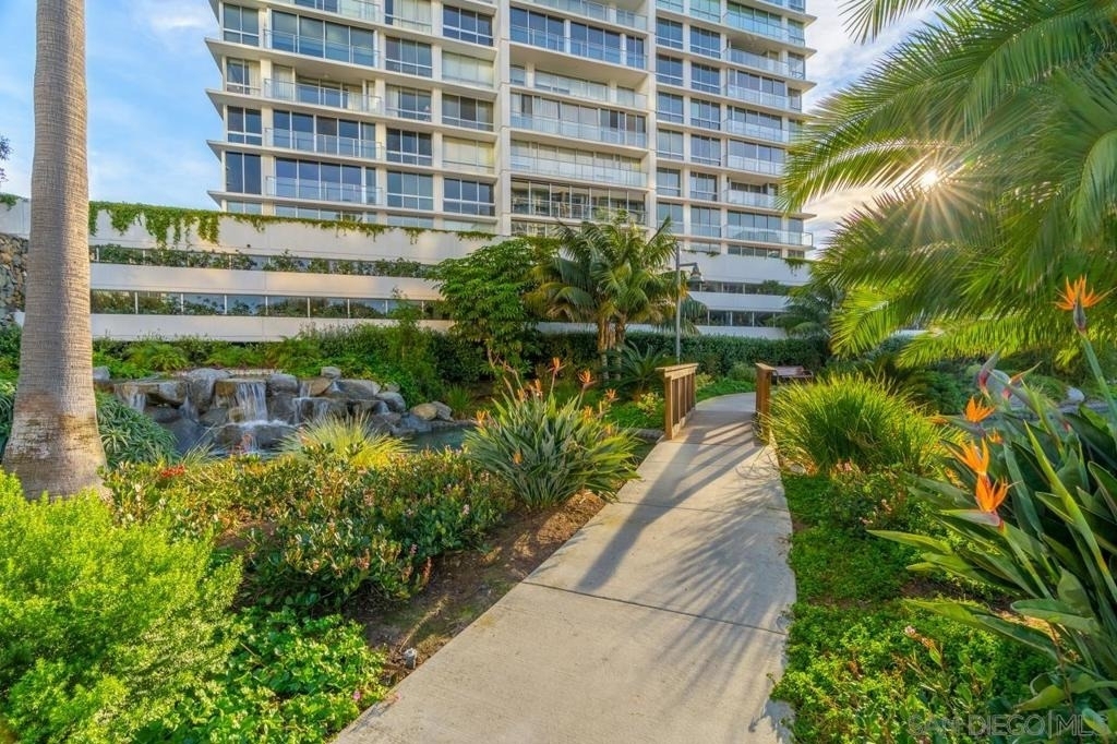 1810 Avenida Del Mundo - Photo 45