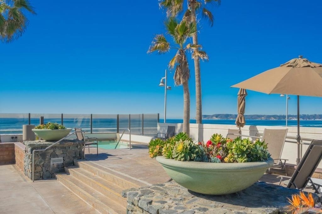 1810 Avenida Del Mundo - Photo 52