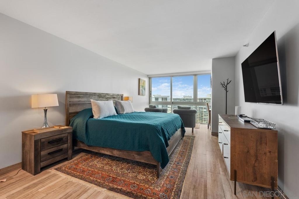1810 Avenida Del Mundo - Photo 23