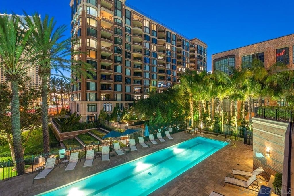 500 W Harbor Dr. - Photo 57