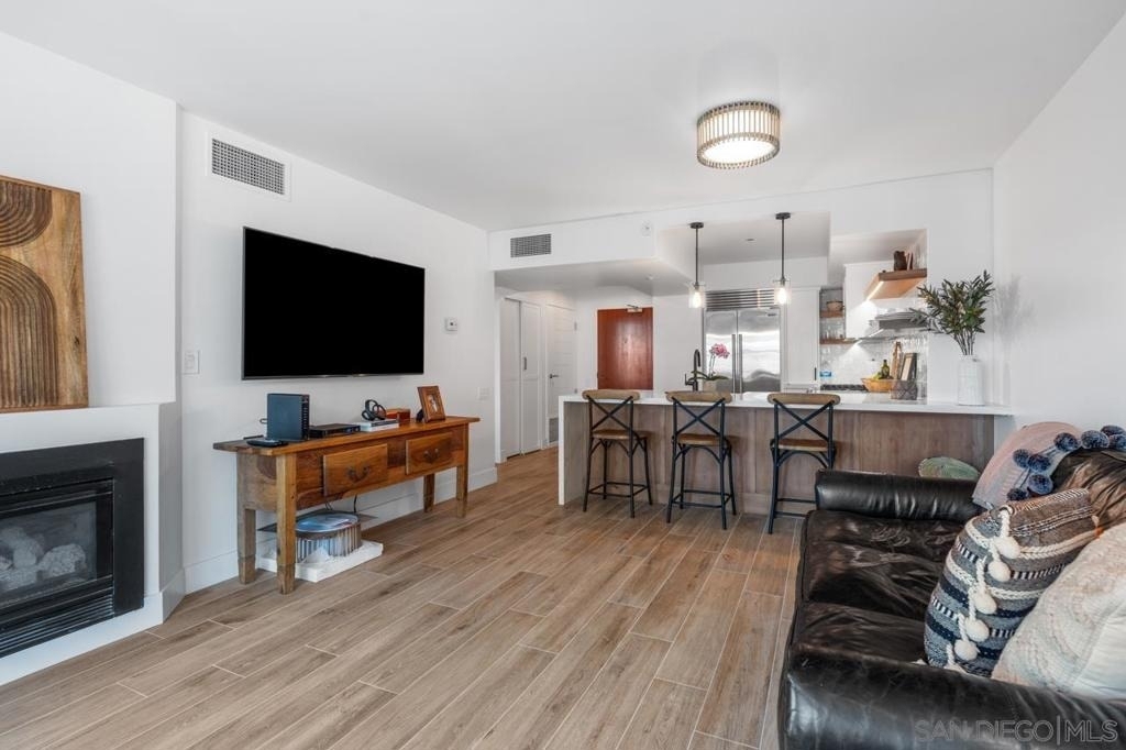 500 W Harbor Dr. - Photo 13