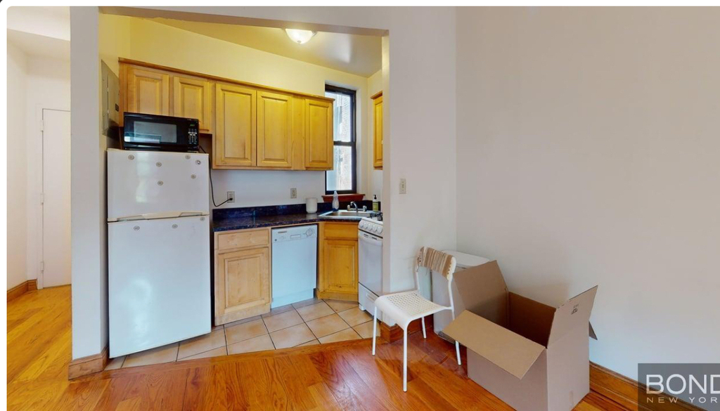 West 83rd Street - Photo 7