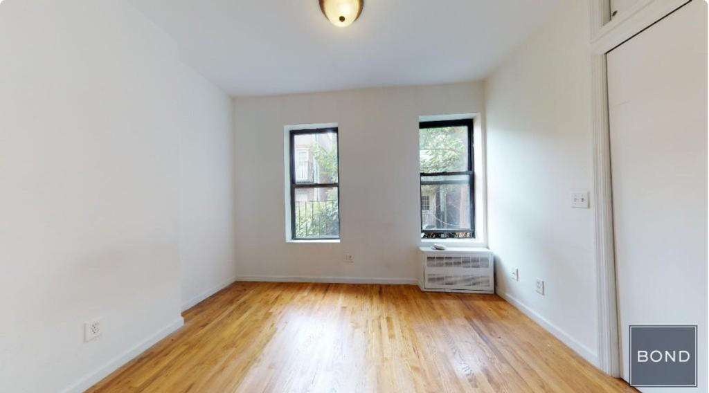 West 51th  Street  - Photo 2