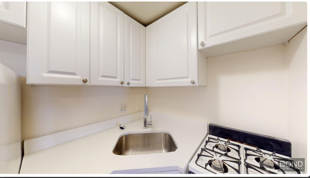 West 73rd Street - Photo 1
