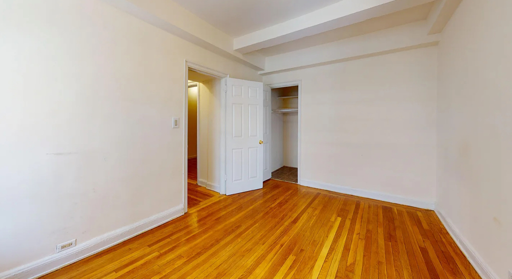 East 38th Street  - Photo 8