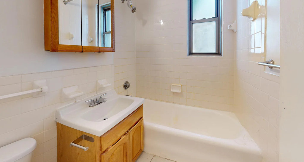 East 38th Street  - Photo 14