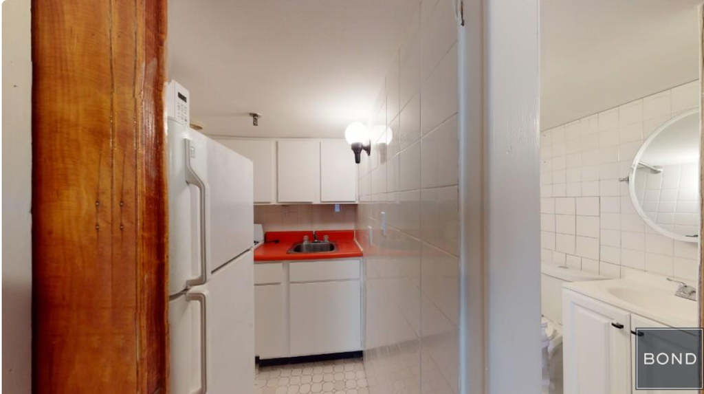 West 88th Street - Photo 6