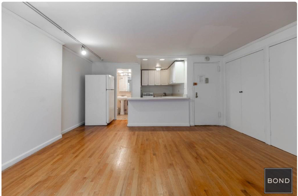 West 92nd Street  - Photo 5