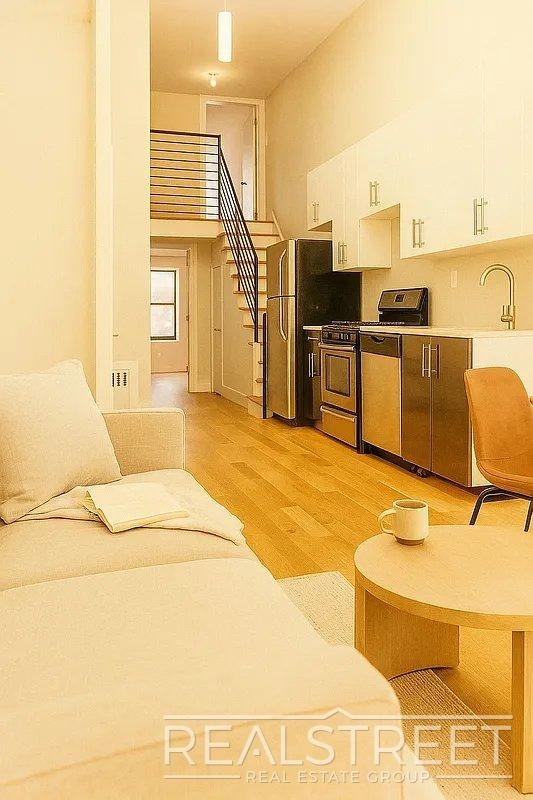 338 Melrose Street - Photo 1