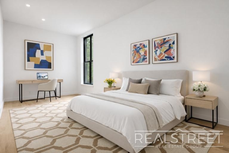 246 Vernon Ave - Photo 4