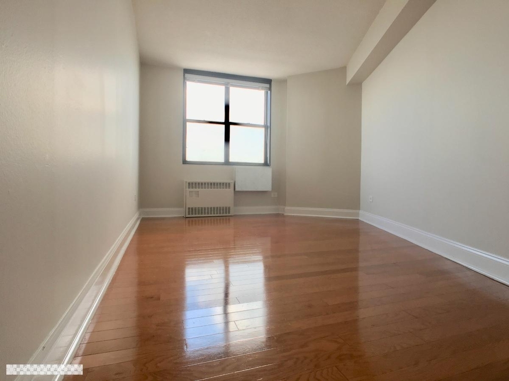 3333 Broadway - Photo 11