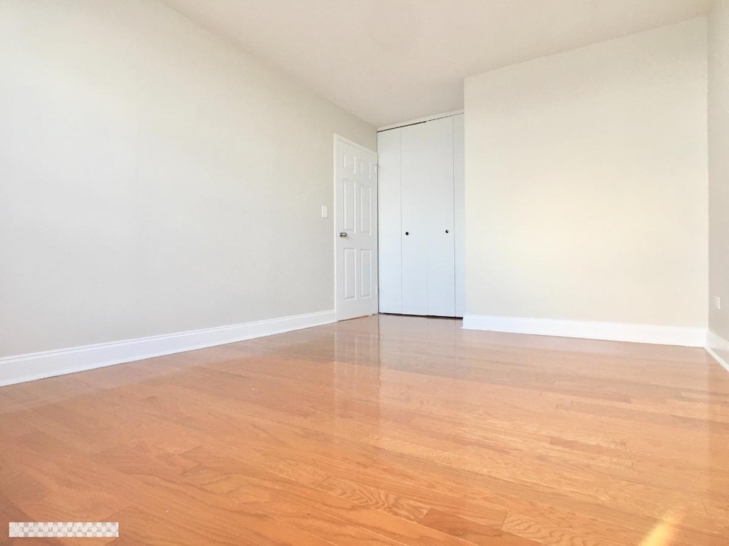 3333 Broadway - Photo 6